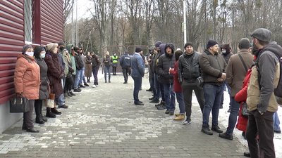 Утретє перенесли: суд не продовжив розгляд справи щодо різанини біля «газетного ряду» у Полтаві