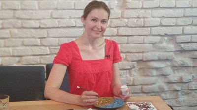 У Тернополі переселенка створює патріотичні мандали У Тернополі переселенка створює патріотичні мандали