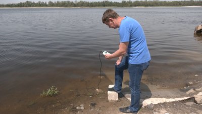Загибель риби у річці Дніпро в Запоріжжі: експерт розповів про причини Загибель риби у річці Дніпро в Запоріжжі: експерт розповів про причини