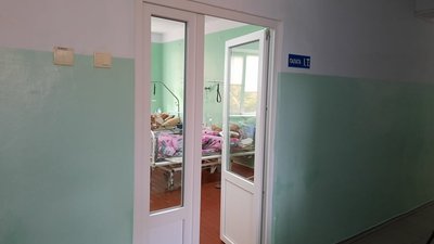 "Червона" зона на Херсонщині: як районна лікарня справляється з напливом хворих на COVID-19 "Червона" зона на Херсонщині: як районна лікарня справляється з напливом хворих на COVID-19