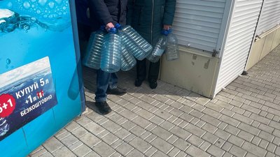 Миколаїв четверту добу без водопостачання. Що відбувається у місті та що кажуть люди Миколаїв четверту добу без водопостачання. Що відбувається у місті та що кажуть люди