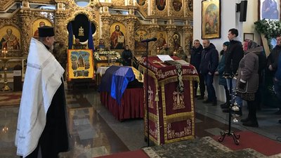 У Полтаві прощаються із військовим Ігорем Гаращенком, який загинув на війні У Полтаві прощаються із військовим Ігорем Гаращенком, який загинув на війні