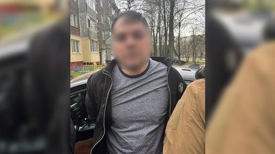 У Чернігові затримали чоловіка за підозрою у зберіганні метадону вартістю майже на 200 тисяч У Чернігові затримали чоловіка за підозрою у зберіганні метадону вартістю майже на 200 тисяч