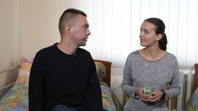 "Я став на захист держави зі своїх моральних принципів": історія бійця, який втратив на війні обидві руки "Я став на захист держави зі своїх моральних принципів": історія бійця, який втратив на війні обидві руки