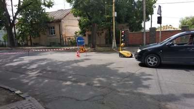 В Ужгороді через ремонт частково обмежили рух на вулиці Собранецькій В Ужгороді через ремонт частково обмежили рух на вулиці Собранецькій