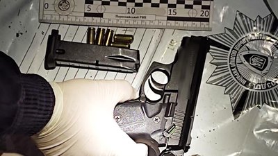 Викрадали гроші зі сейфів: на Миколаївщині затримали чоловіків, яких підозрюють у серійних крадіжках Викрадали гроші зі сейфів: на Миколаївщині затримали чоловіків, яких підозрюють у серійних крадіжках