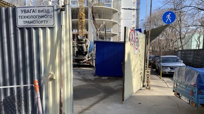 Будівництво ЖК на місці тенісних кортів в Одесі: до суду не прийшли представники забудовника Будівництво ЖК на місці тенісних кортів в Одесі: до суду не прийшли представники забудовника