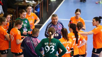 Миколаївська гандбольна команда "Реал" на третьому турі жіночого чемпіонату України. Миколаївська гандбольна команда "Реал" на третьому турі жіночого чемпіонату України.