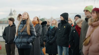 "Україні потрібна допомога, не співчуття": у Вільнюсі відкрили мурал "Незламна" з запорізькою волонтеркою