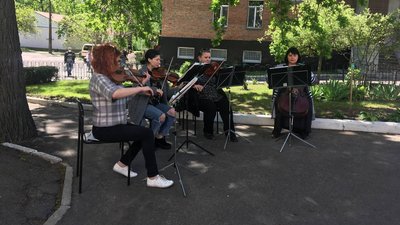 У Черкасах провели концерт просто неба для онкохворих У Черкасах провели концерт просто неба для онкохворих
