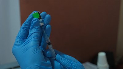 Вакцинація у Вінниці: як працює ще один пункт щеплення в одному з торгівельних центрів Вакцинація у Вінниці: як працює ще один пункт щеплення в одному з торгівельних центрів