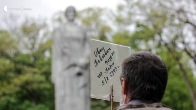 9 травня на Меморіалі Слави у Харкові — фоторепортаж 9 травня на Меморіалі Слави у Харкові — фоторепортаж