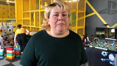 У Тернополі дітей-переселенців учили робити піцу У Тернополі дітей-переселенців учили робити піцу