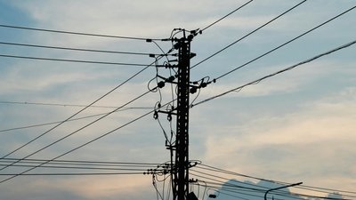 На Херсонщині через обстріл РФ без електрики залишились вісім населених пунктів Бериславського району