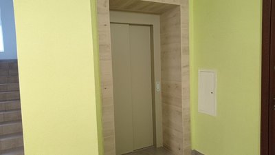 Як працюють ліфти у Рівному після ракетного удару