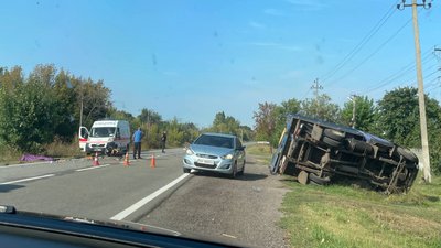 Зіткнулись мотоцикл та «Газель» на дорозі у Таранівці