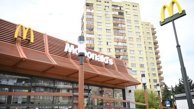 Ресторан мережі McDonald's в Ужгороді