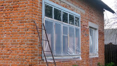 Наслідки авіаудару по селу Воздвиженське на Сумщині Наслідки авіаудару по селу Воздвиженське на Сумщині