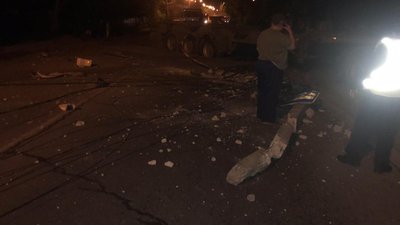 У Маріуполі вночі стались три аварії: є травмовані, заблокований рух У Маріуполі вночі стались три аварії: є травмовані, заблокований рух