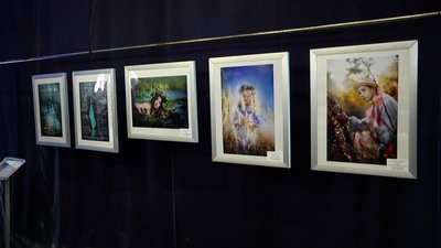 Вперше у Житомирі Артем Ляхович представив галерею портретів до драми-феєрії "Лісова пісня" Вперше у Житомирі Артем Ляхович представив галерею портретів до драми-феєрії "Лісова пісня"
