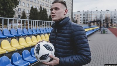 Близько сотні білоруських футболістів записали звернення проти дій силовиків