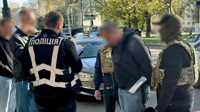 Військовий, 5 тисяч доларів, ТЦК, служба в тилу, поліція