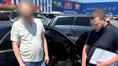 СБУ,ГУНП, махінації, зловживання впливом