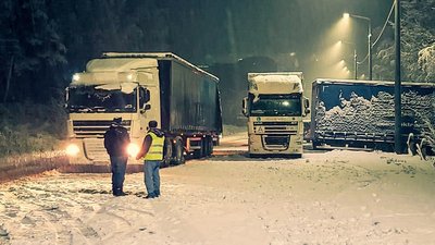На місці затору біля Монастириськ на Тернопільщині На місці затору біля Монастириськ на Тернопільщині