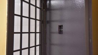На Житомирщині суд додав ув'язненому 2 роки через відмову прибирати у своїй камері