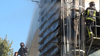 На Одещині горіло зерносховище: вогонь гасили 40 рятувальників