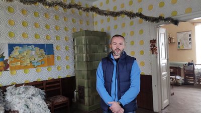 Волонтери з Тернопільщини передали 3 000 кілометрів маскувальних сіток Волонтери з Тернопільщини передали 3 000 кілометрів маскувальних сіток