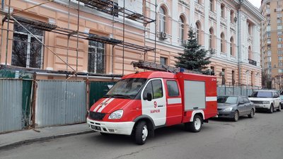 У Харкові шукають вибухівку у школах та судах