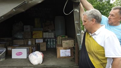 Як прикарпатець Володимир Молдавчук керує громадою з фронту та рятує українських військових на передовій