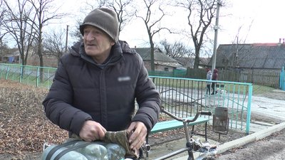 Село Новоселівка Перша Донецька область обстріли житель люди Село Новоселівка Перша Донецька область обстріли житель люди