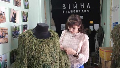 Двічі вимушена переселенка у Хмельницькому допомагає українським захисникам