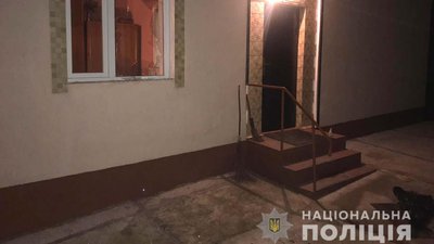 На Рівненщині пенсіонер закинув у хату колишньої "коктейлі Молотова"