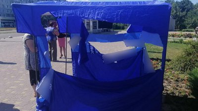 У Запоріжжі затримали підозрюваних у пошкодженні агітаційних палаток