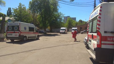 Крик по телефону – не ефективно: як викликати швидку допомогу