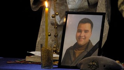 Ордени посмертно: у Житомирі родинам загиблих воїнів передали державні нагороди Ордени посмертно: у Житомирі родинам загиблих воїнів передали державні нагороди