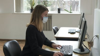 У вінницькому ВНЗ тестують станцію для визначення якості повітря У вінницькому ВНЗ тестують станцію для визначення якості повітря