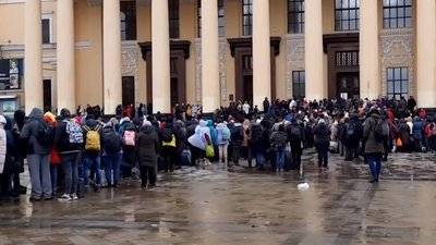 "Аби всі щасливо повернулися додому". Історія провідника евакуаційного потяга