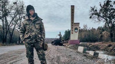 "Ми першими зупиняли війська РФ в Охтирці". Історія військової з Дніпропетровщини, яка підірвалася на міні РФ "Ми першими зупиняли війська РФ в Охтирці". Історія військової з Дніпропетровщини, яка підірвалася на міні РФ
