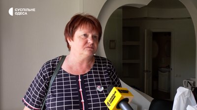 Волонтери в Одесі роздають гуманітарну допомогу херсонцям Волонтери в Одесі роздають гуманітарну допомогу херсонцям