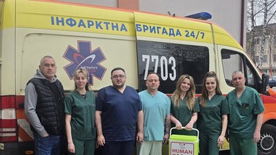 медики, медична бригада, трансплантація, донорство