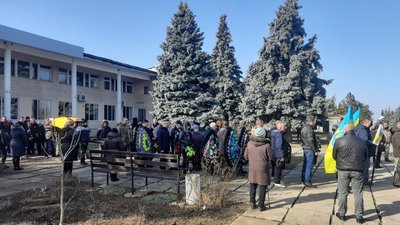 На Херсонщині попрощалися з бійцем батальйону Сармат" На Херсонщині попрощалися з бійцем батальйону Сармат"