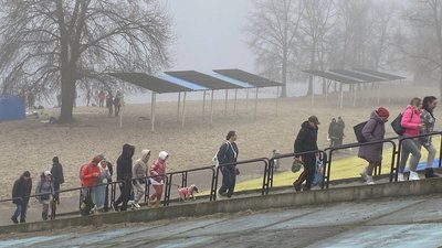 "Все відходить від душі та тіла". У Києві православні віряни традиційно занурюються 19 січня в холодну воду "Все відходить від душі та тіла". У Києві православні віряни традиційно занурюються 19 січня в холодну воду