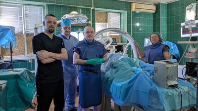 Херсон, медицина, лікарі, операційна, операція, кардіологи