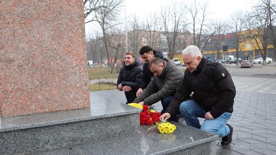 На Кіровоградщині вшанували 208 день народження Тараса Шевченка На Кіровоградщині вшанували 208 день народження Тараса Шевченка