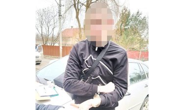 На Рівненщині затримали наркоторговця – поліція На Рівненщині затримали наркоторговця – поліція