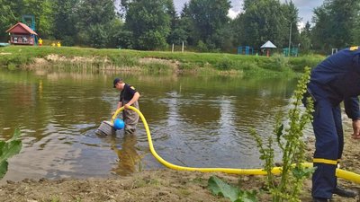 У Луцьку тестують мобільну систему очищення води У Луцьку тестують мобільну систему очищення води